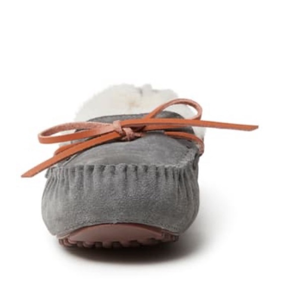 Victoria Genuine Shearling Lace Moccasin Slipper - Picture 5 of 10